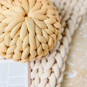 Atelier Handknitting Housse de Coussin Rond